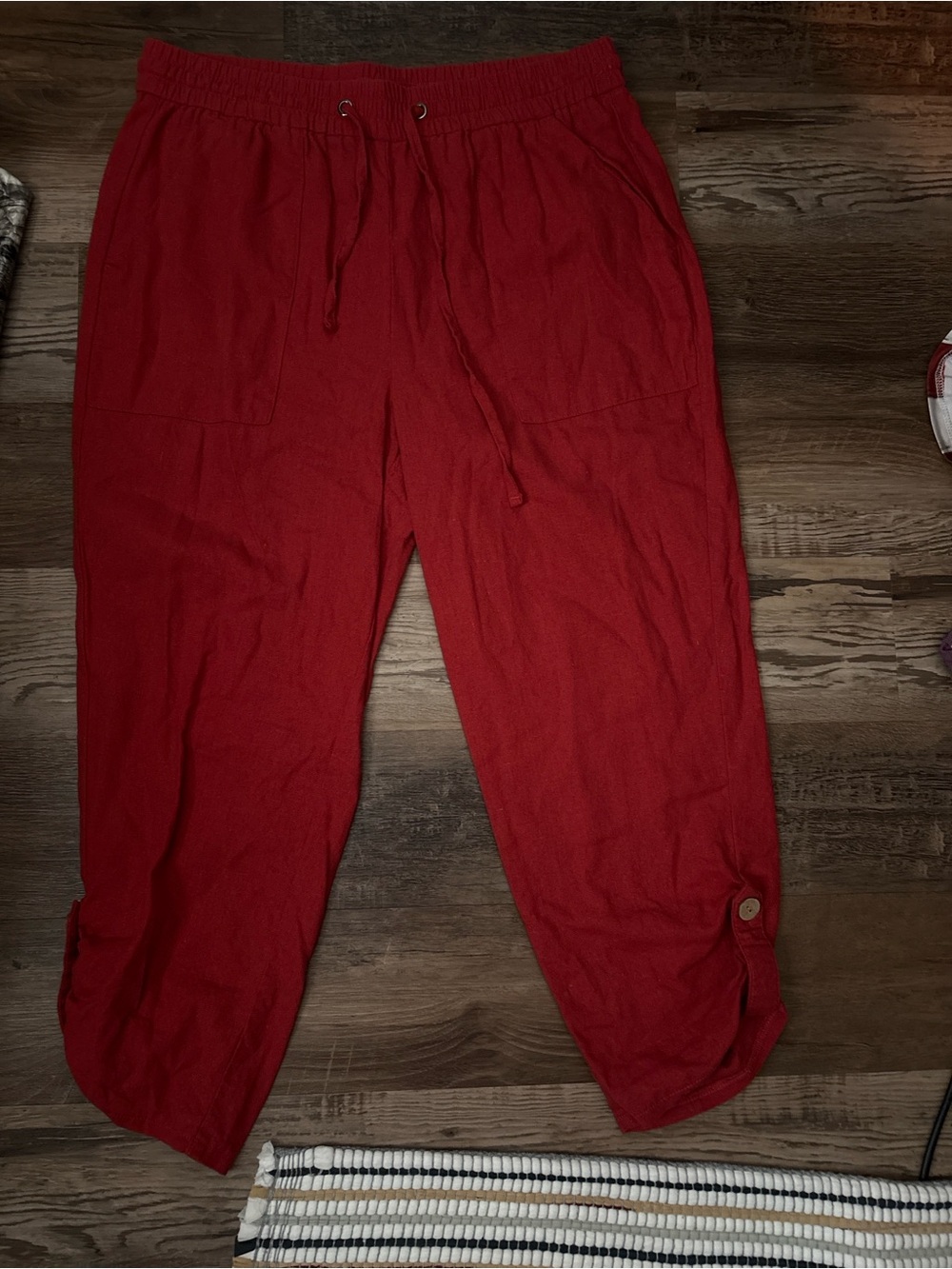 Women’s Red Drawstring Button-Cuff Pants